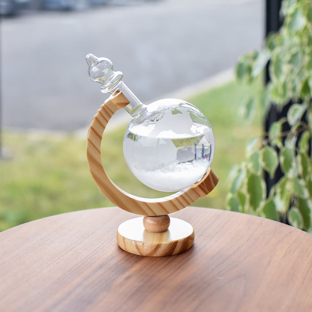 Sturmglas Barometer Globe aus Glas und Holz - Baroma